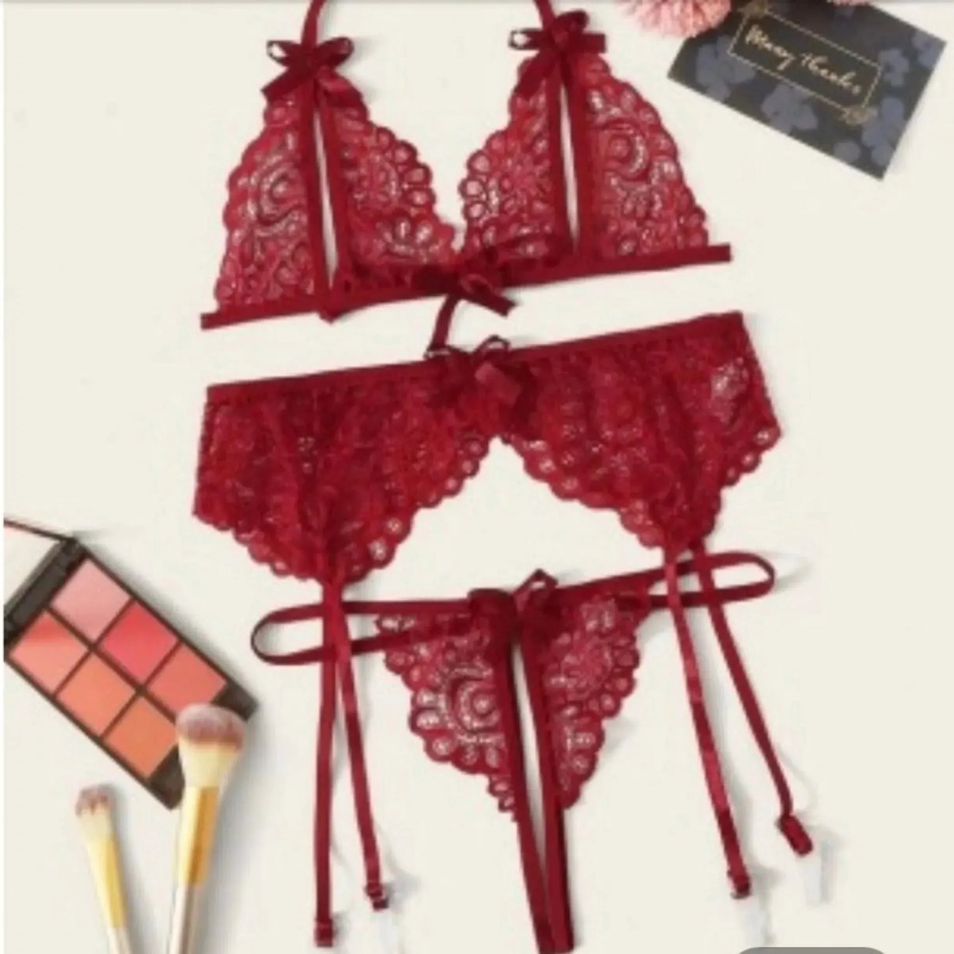 Center Cut Lace Lingerie 3-Piece Set La Belle Fantastique