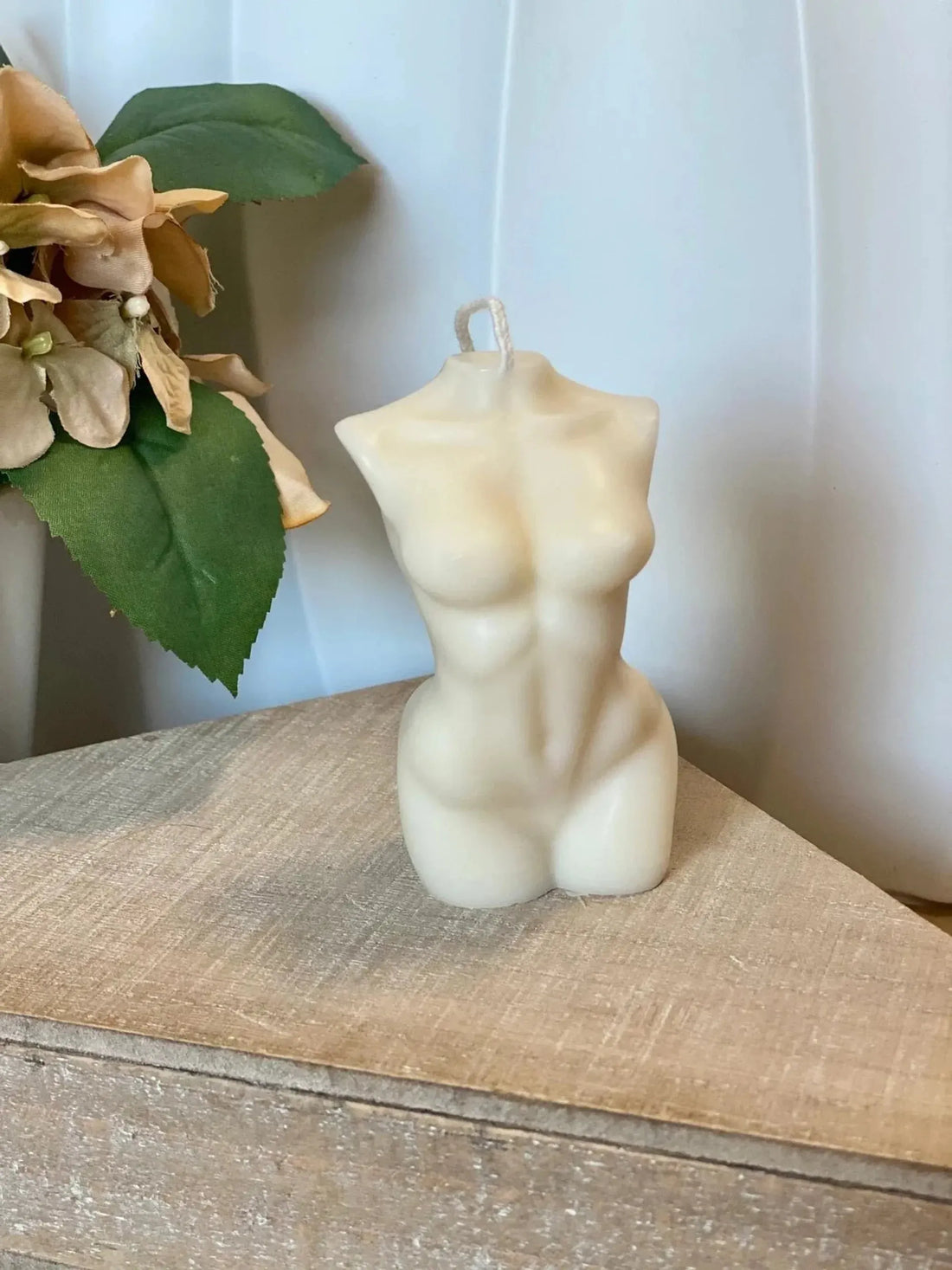 Female Body Sculpture Soy Wax Scented Candle AmberLane