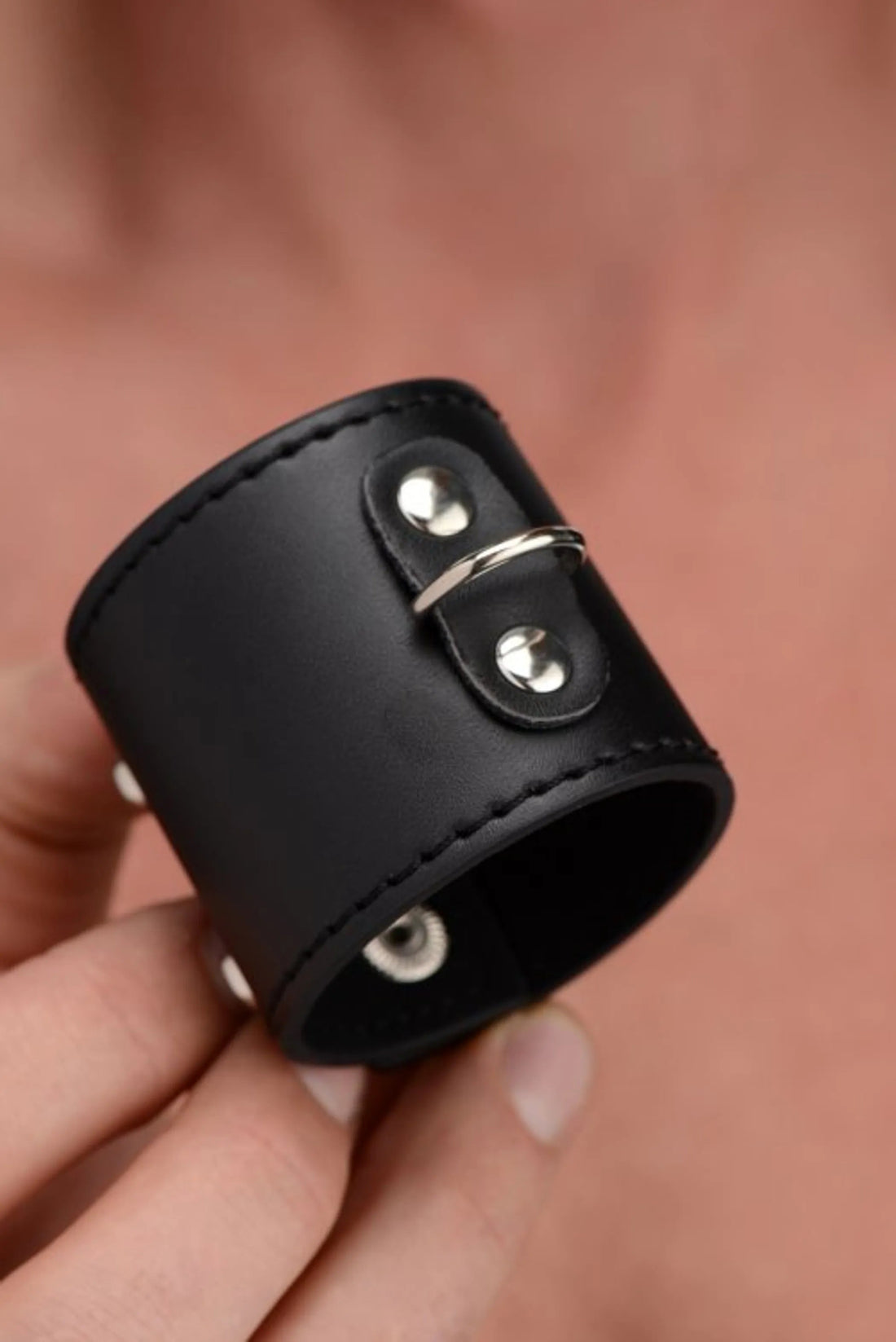 Strict Ball Stretcher With D-Ring XR Brands