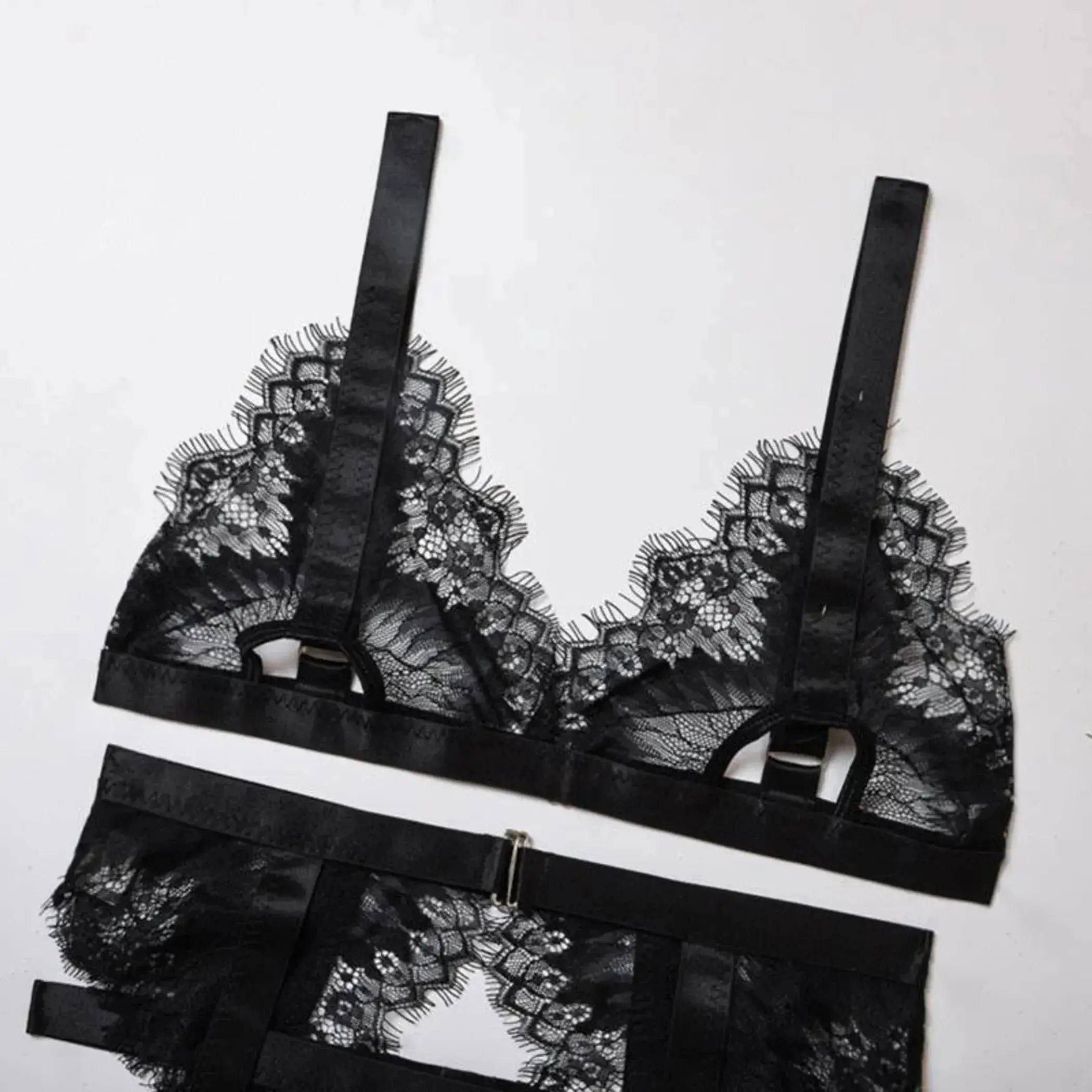 Satin and Eyelash Lace Garter Belt and G-String Set La Belle Fantastique