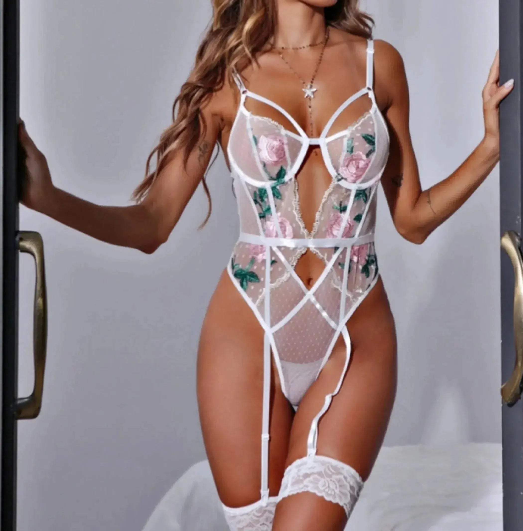 Selena Mesh Embroidery Bodysuit Lingerie Set La Belle Fantastique